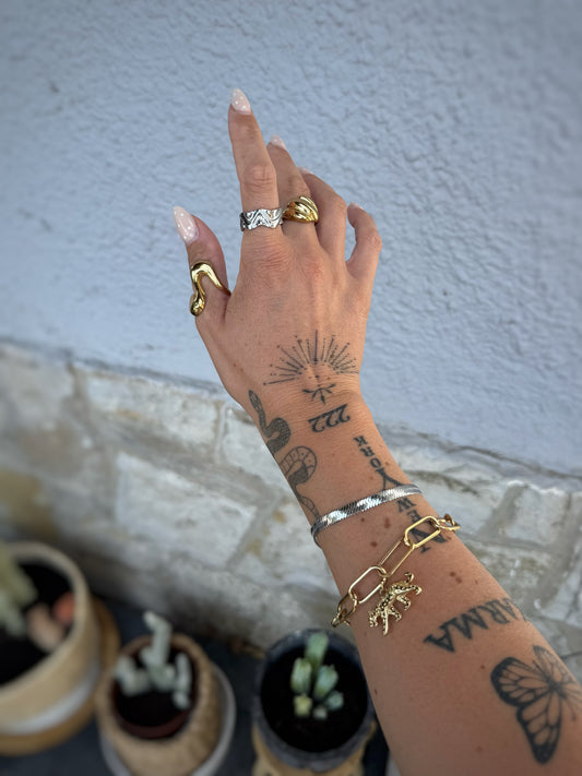 Armband "Leo Instinct" - Edelstahlarmband mit Charm-Anhänger