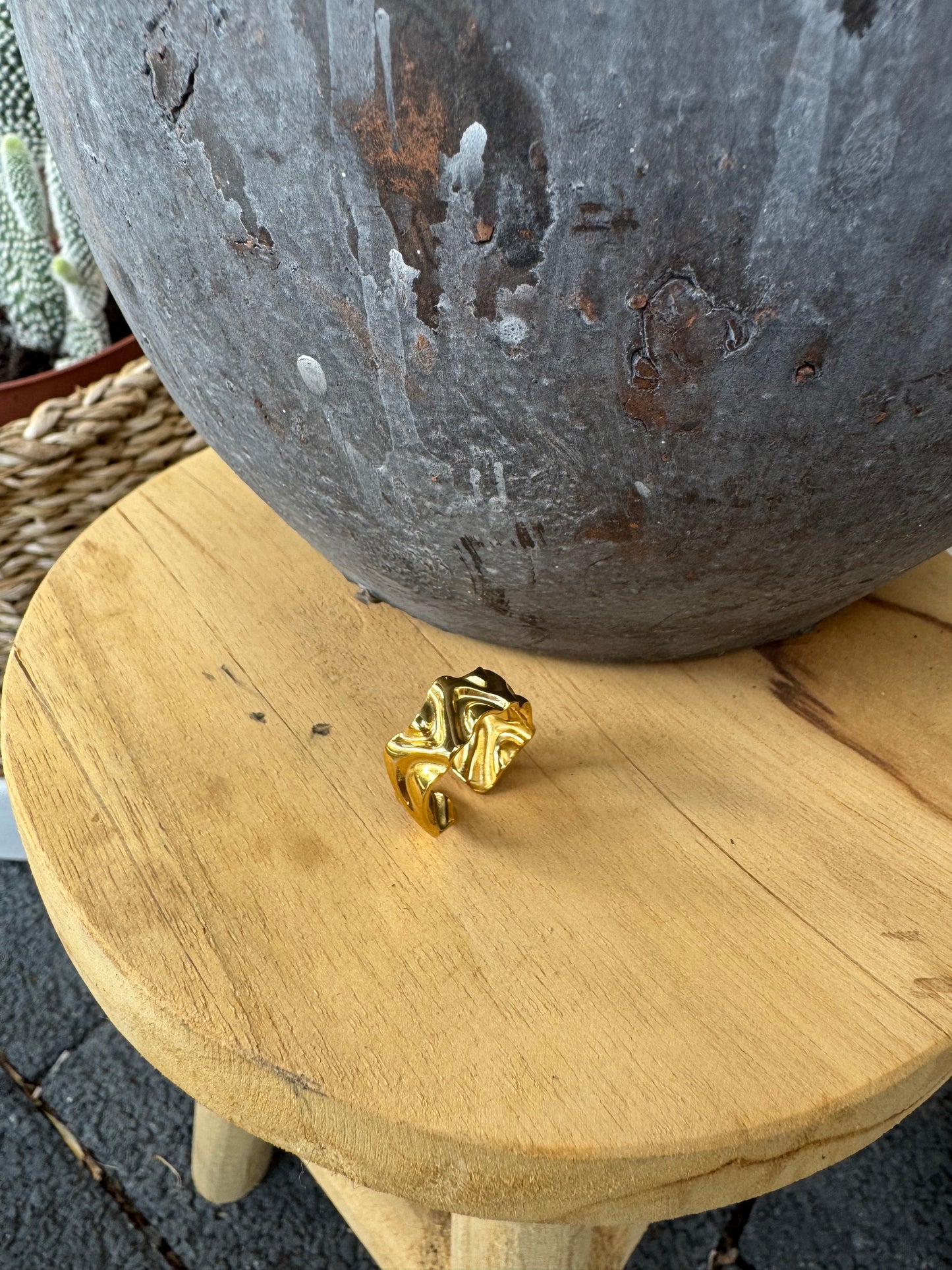 Ring "Sculpted Street" - Edelstahlring größenverstellbar