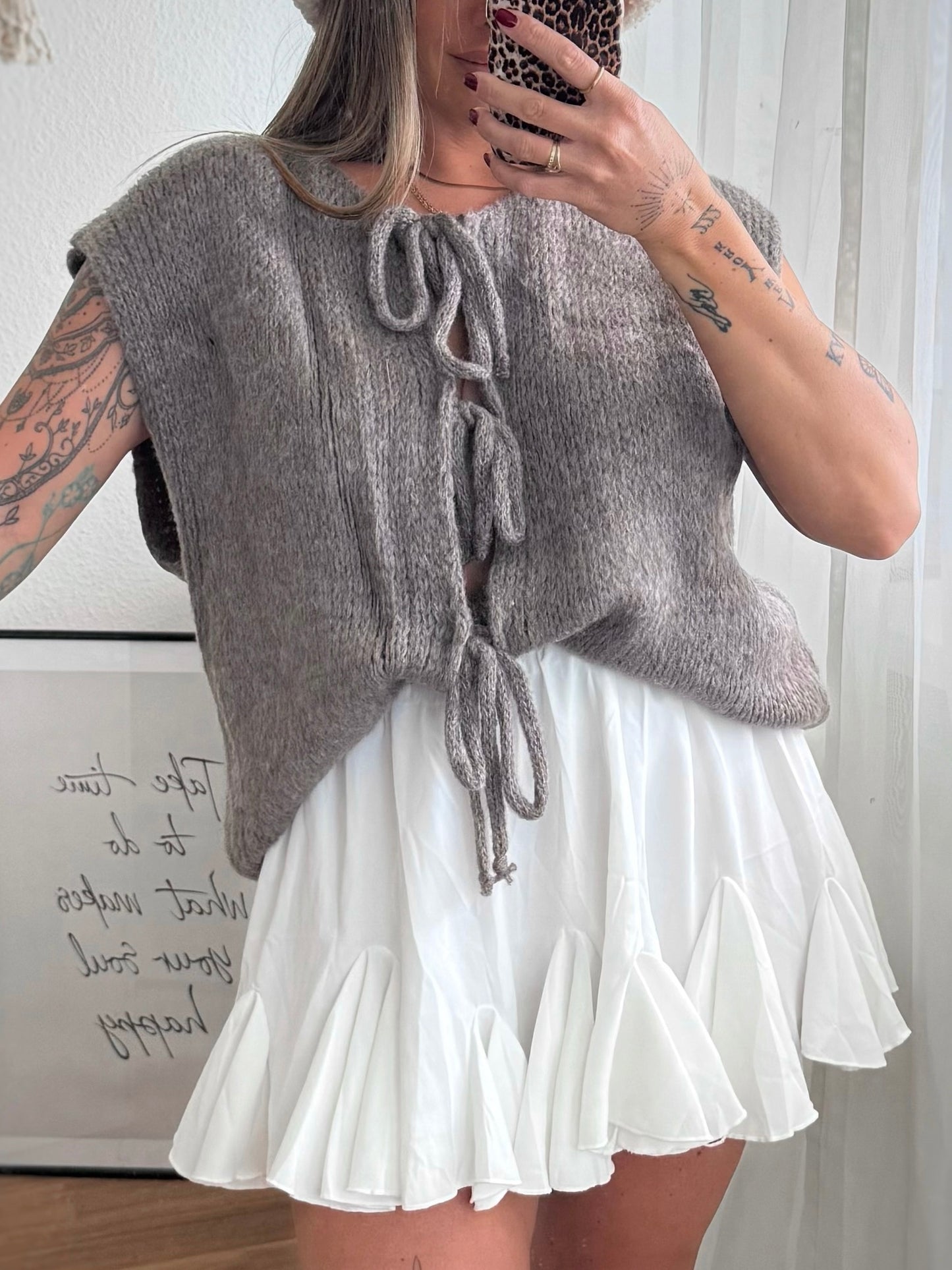 Strickweste ärmellos mit Schleifen